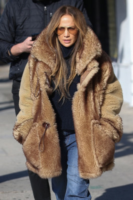 Jennifer Lopez - Los Angeles 12/14/2022