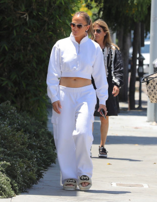 Jennifer Lopez