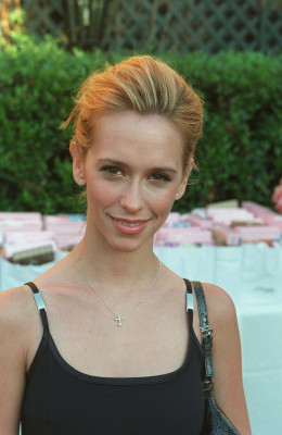 Jennifer Love Hewitt pic #208019