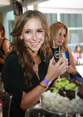 Jennifer Love Hewitt pic #211892
