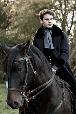 Jeremy Irvine pic #742556