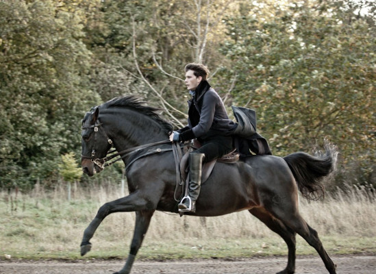 Jeremy Irvine pic #744756