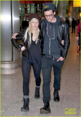 Jeremy Irvine pic #745337