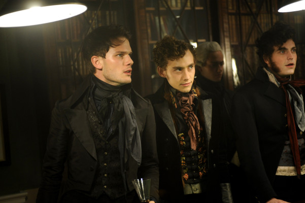 Jeremy Irvine pic #737876