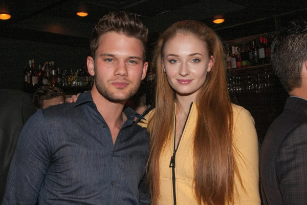 photo 3 in Jeremy Irvine gallery [id804852] 2015-05-12 00:00:00