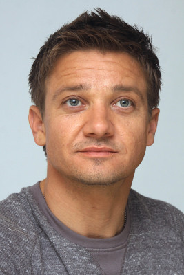 photo 22 in Jeremy Renner gallery [id625643] 2013-04-16 00:00:00