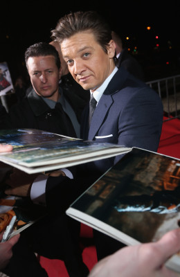 Jeremy Renner pic #613445