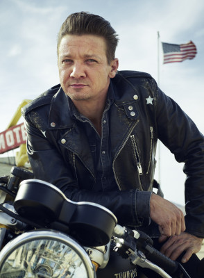 Jeremy Renner - Simon Emmett Photoshoot for Mans 05/05/2017