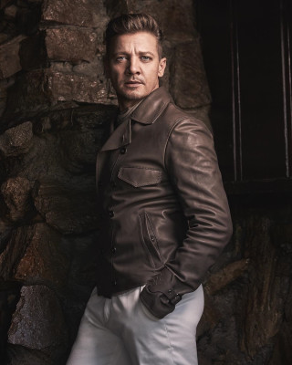 Jeremy Renner - Esquire Photoshoot by John Russo 09/13/2017