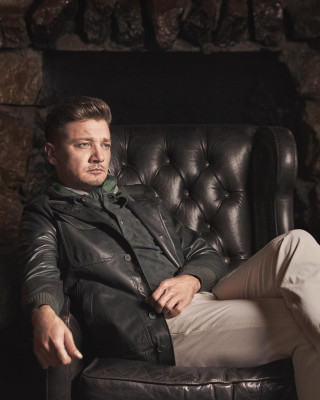 Jeremy Renner - Esquire Photoshoot by John Russo 09/13/2017