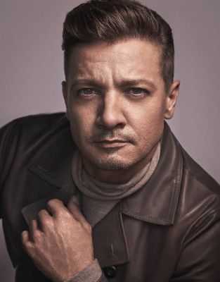 Jeremy Renner - Esquire Photoshoot by John Russo 09/13/2017