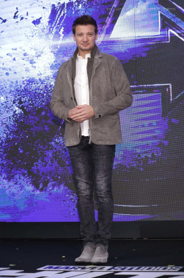 Jeremy Renner - Avengers Endgame Seoul Press Tour 04/15/2019