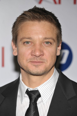 Jeremy Renner pic #619793