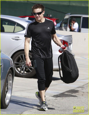 photo 6 in Jeremy Renner gallery [id947015] 2017-03-13 00:00:00