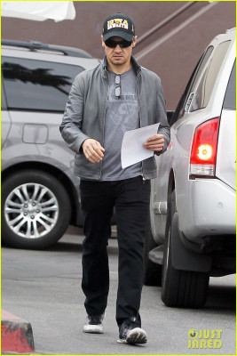 Jeremy Renner pic #842293