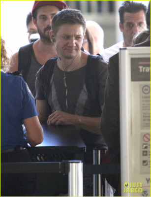 photo 9 in Jeremy Renner gallery [id939783] 2017-02-13 00:00:00