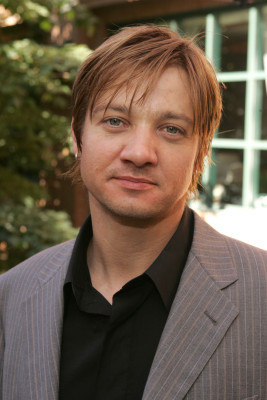 Jeremy Renner pic #612527