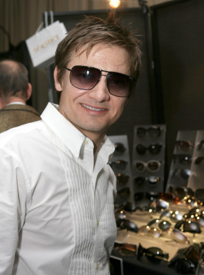 Jeremy Renner pic #622350