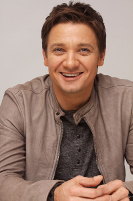 Jeremy Renner pic #612531