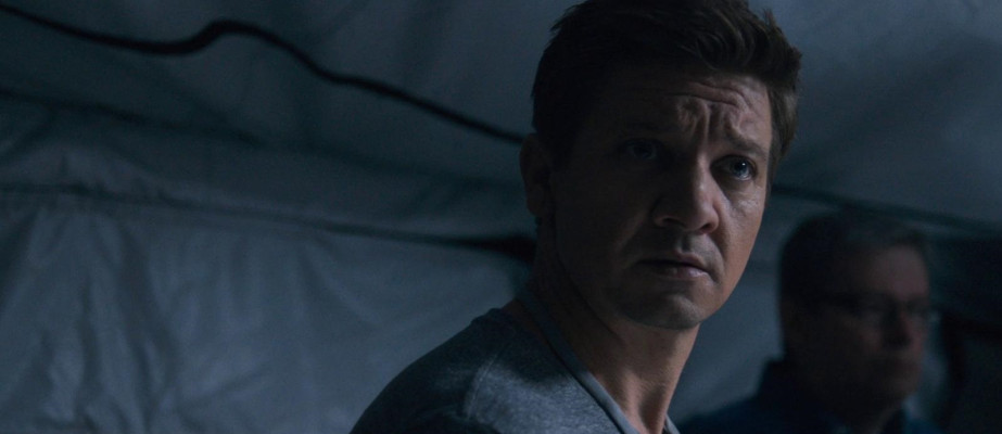 Jeremy Renner - Arrival (2016) - Movie Stills