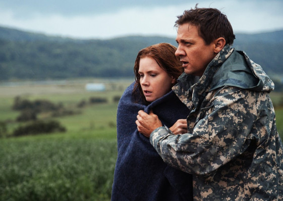Jeremy Renner - Arrival (2016) - Movie Stills