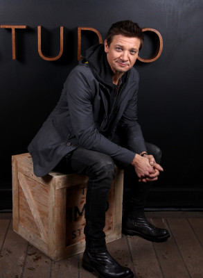 photo 10 in Jeremy Renner gallery [id971921] 2017-06-07 00:00:00