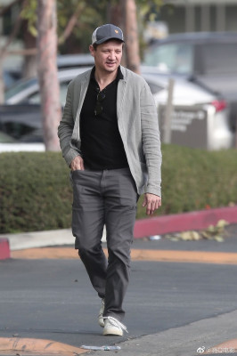 Jeremy Renner - Studio City 01/29/2020