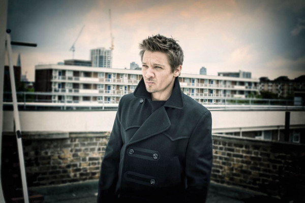 Jeremy Renner - Sarah Dunn Photoshoot 04/29/2014