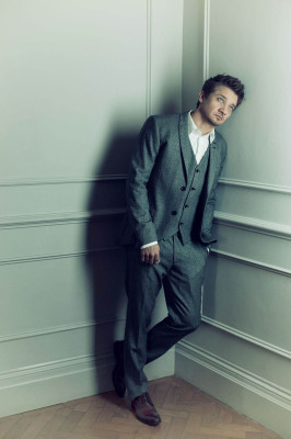 Jeremy Renner - Sarah Dunn Photoshoot 04/29/2014