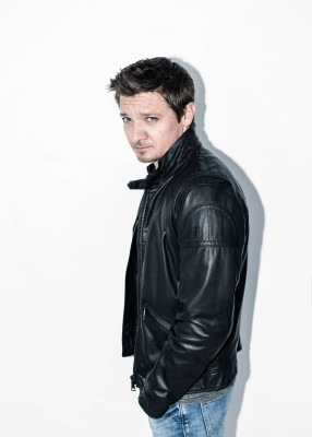 Jeremy Renner - Sarah Dunn Photoshoot 04/29/2014