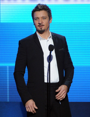 photo 21 in Jeremy Renner gallery [id690139] 2014-01-11 00:00:00