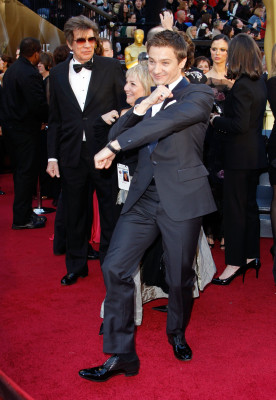 photo 18 in Jeremy Renner gallery [id434707] 2011-11-11 00:00:00