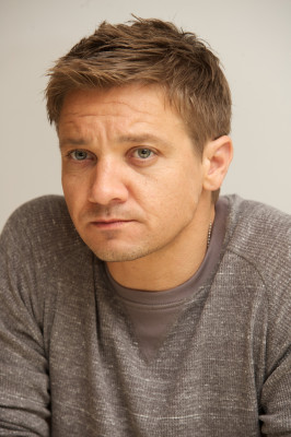 Jeremy Renner pic #498630