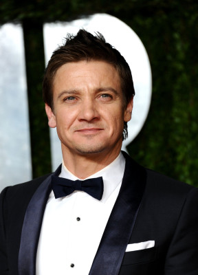 photo 23 in Jeremy Renner gallery [id434164] 2011-11-10 00:00:00