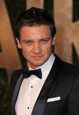 photo 24 in Jeremy Renner gallery [id434163] 2011-11-10 00:00:00