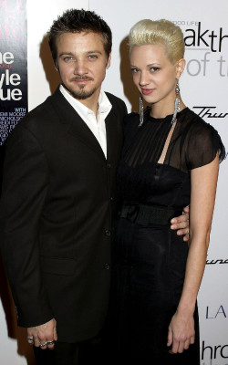 photo 27 in Jeremy Renner gallery [id627823] 2013-04-24 00:00:00