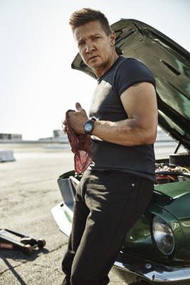 Jeremy Renner-«MEN&#039;S HEALTH» 2021.