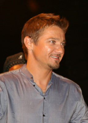 Jeremy Renner pic #329910