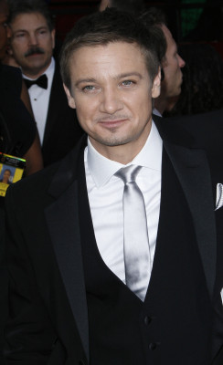 Jeremy Renner pic #627282