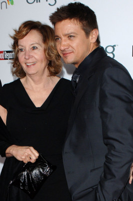 photo 15 in Jeremy Renner gallery [id344994] 2011-01-20 00:00:00
