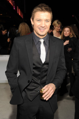 Jeremy Renner pic #344983