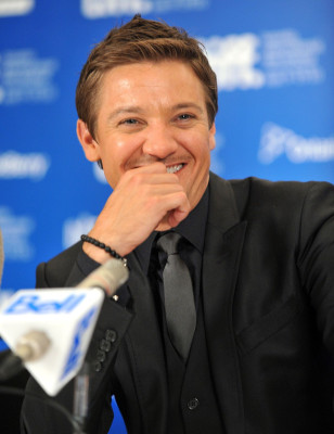 Jeremy Renner pic #346242