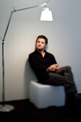 Jeremy Renner pic #328957