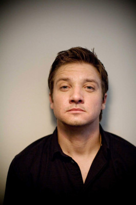 Jeremy Renner pic #328954