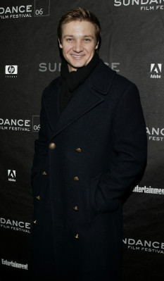 Jeremy Renner pic #608501