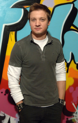 Jeremy Renner pic #608481