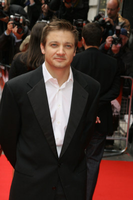 Jeremy Renner pic #608492