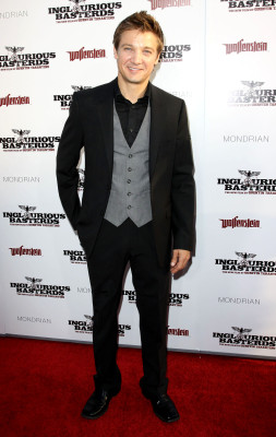 photo 27 in Jeremy Renner gallery [id631595] 2013-05-06 00:00:00