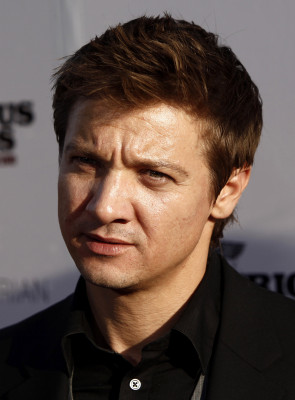Jeremy Renner pic #631596
