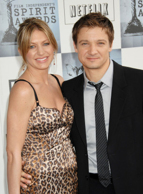Jeremy Renner pic #608003